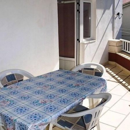 Apartments And Rooms Florijan Клек Екстериор снимка