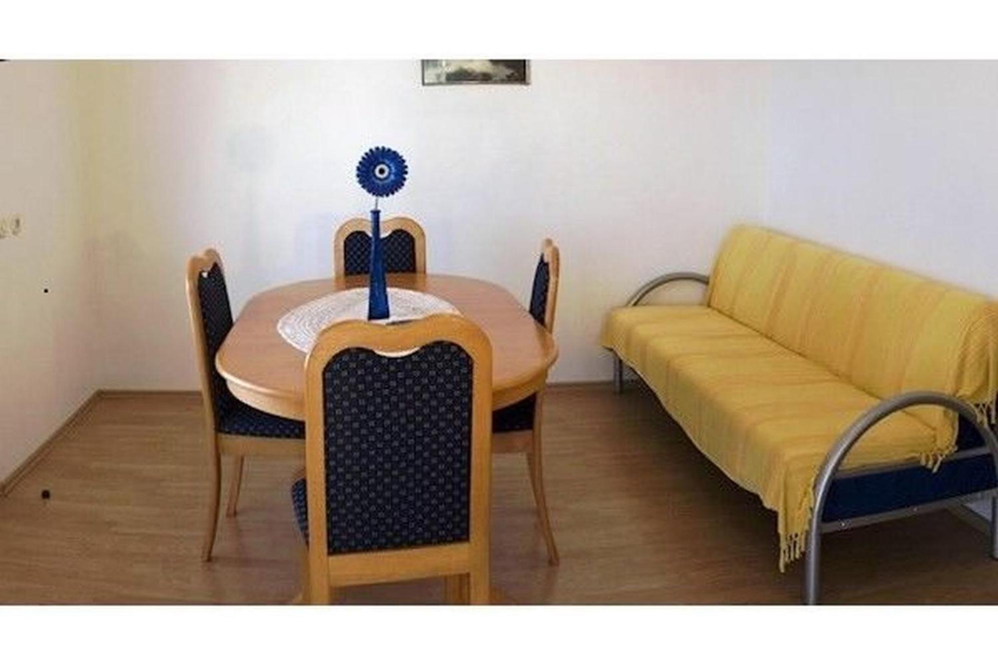 Apartments And Rooms Florijan Клек Екстериор снимка