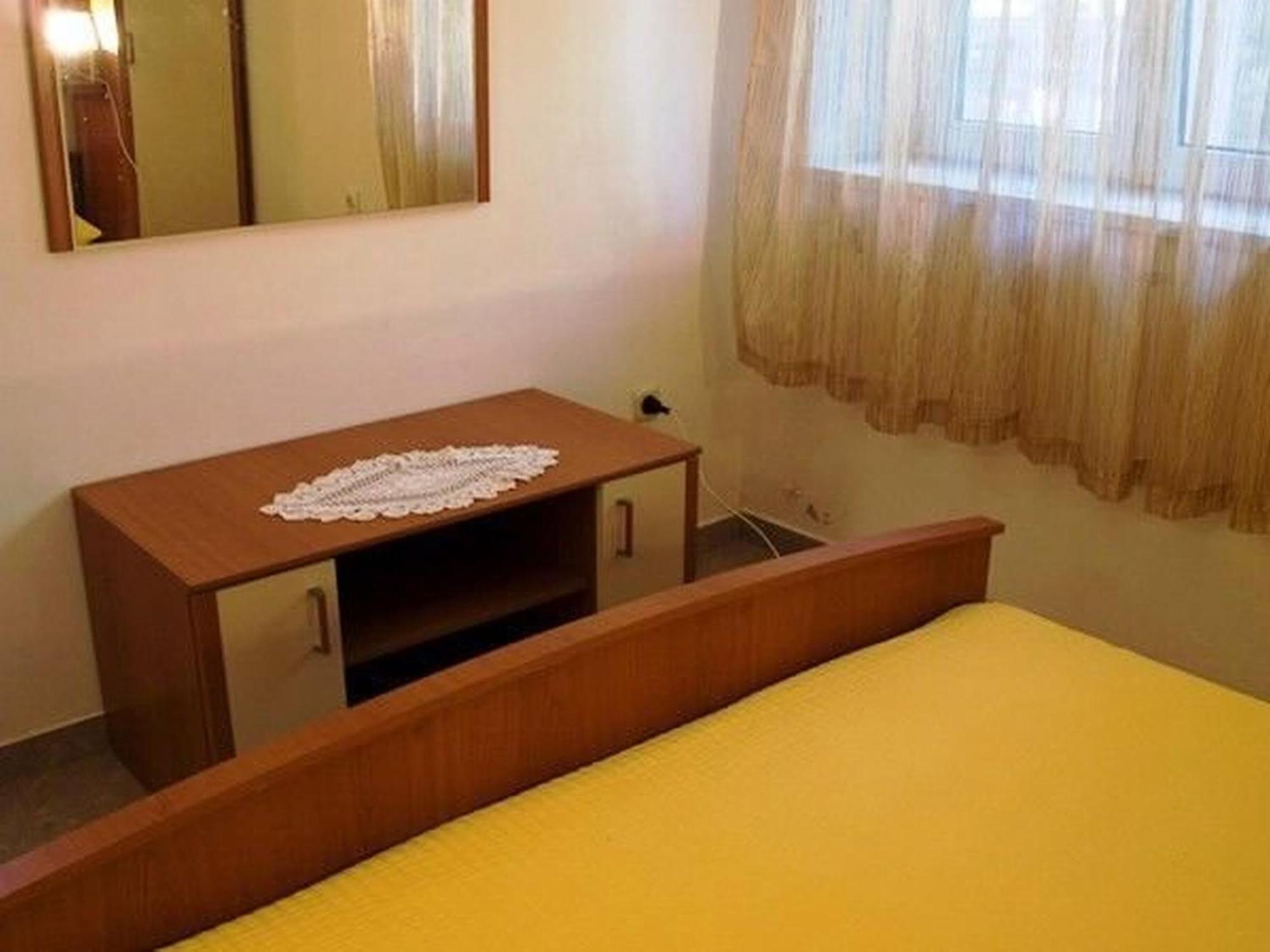 Apartments And Rooms Florijan Клек Екстериор снимка