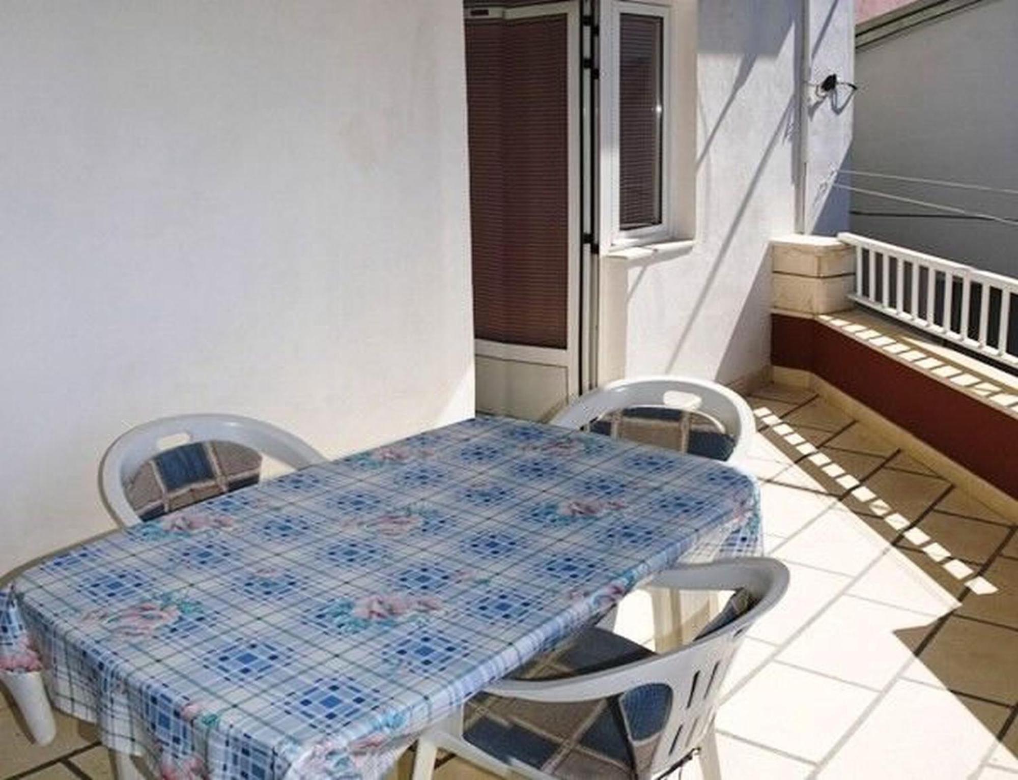 Apartments And Rooms Florijan Клек Екстериор снимка